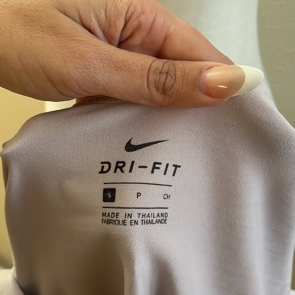 Nike Dri-FIT DRY Women Training Tank Top Sleeveless Size S Small (RRP$50) - Picture 9 of 9